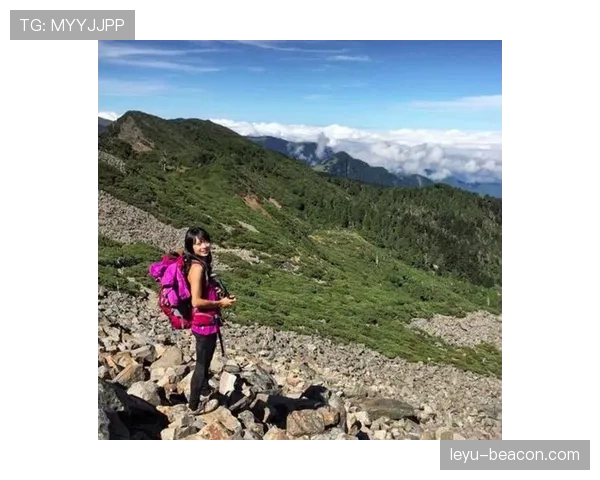 杨力维上场拼到让人心疼，下场吃早餐却精致得像在拍网红片